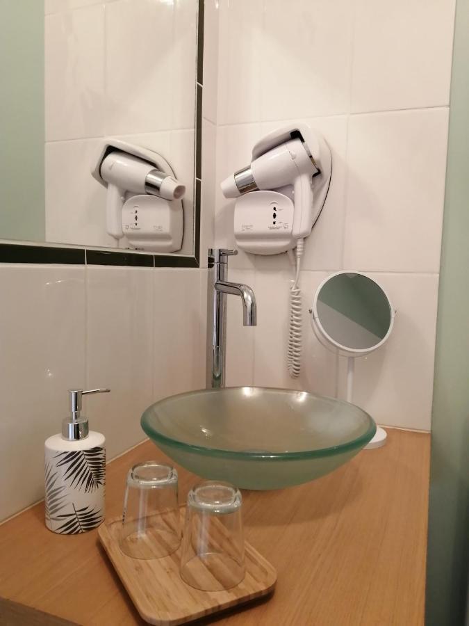 Le Chai De La Rose Spa Et Seances Bien Etre Doué-la-Fontaine Exteriör bild