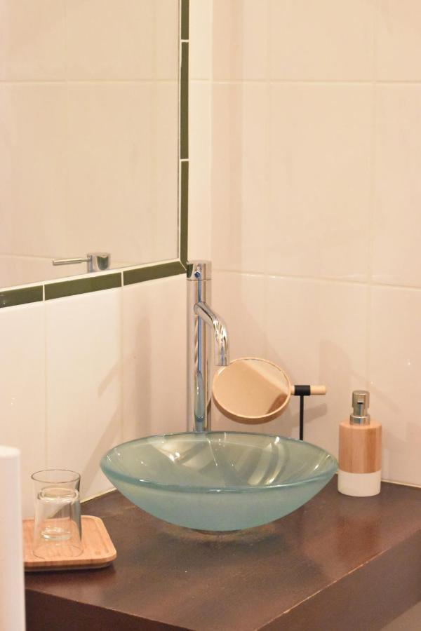 Le Chai De La Rose Spa Et Seances Bien Etre Doué-la-Fontaine Exteriör bild