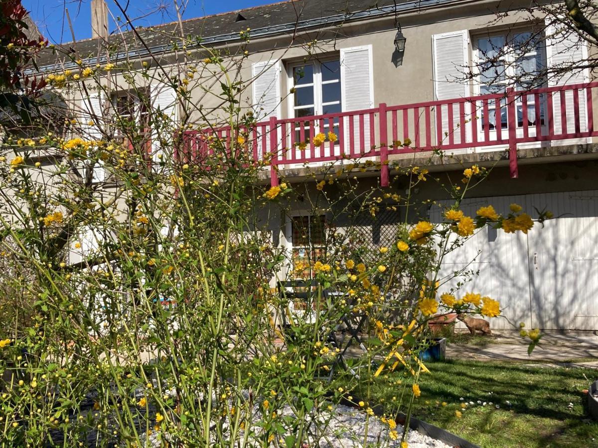 Le Chai De La Rose Spa Et Seances Bien Etre Doué-la-Fontaine Exteriör bild