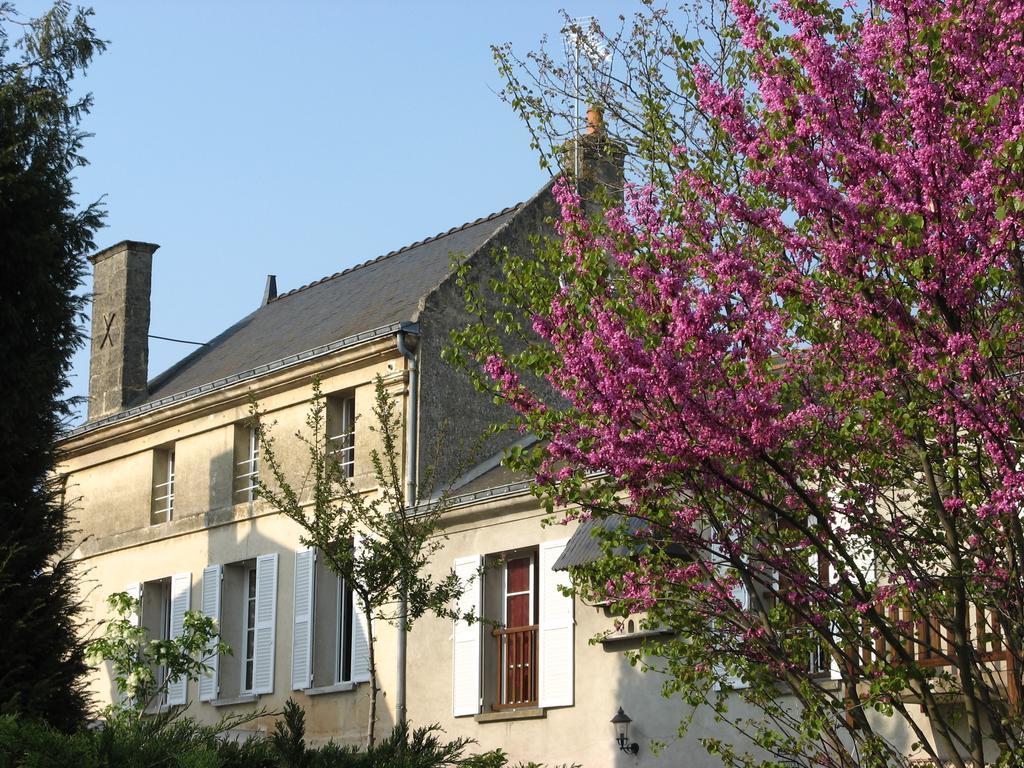 Le Chai De La Rose Spa Et Seances Bien Etre Doué-la-Fontaine Exteriör bild