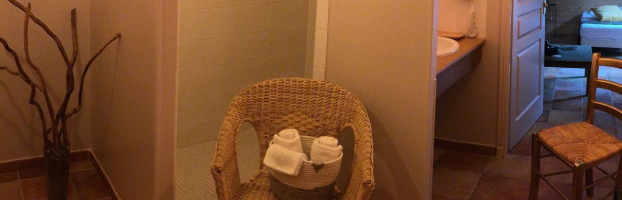 Le Chai De La Rose Spa Et Seances Bien Etre Doué-la-Fontaine Exteriör bild